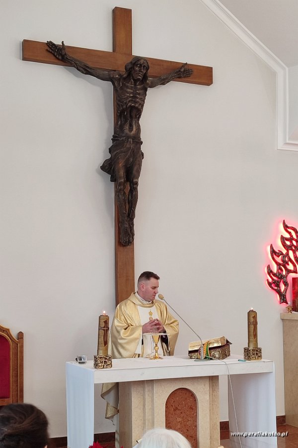 049 Sobota  - Eucharystia.jpg